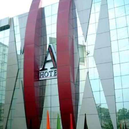 Hotel A1 ชลันธระ ภายนอก รูปภาพ